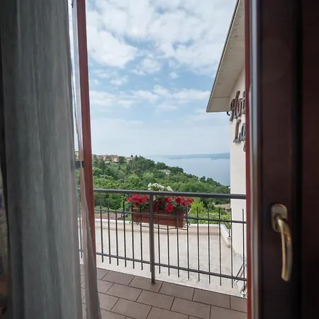 Laguna 3*