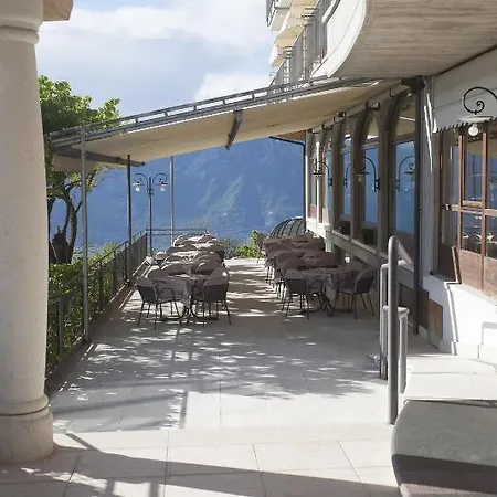 Laguna Hotel